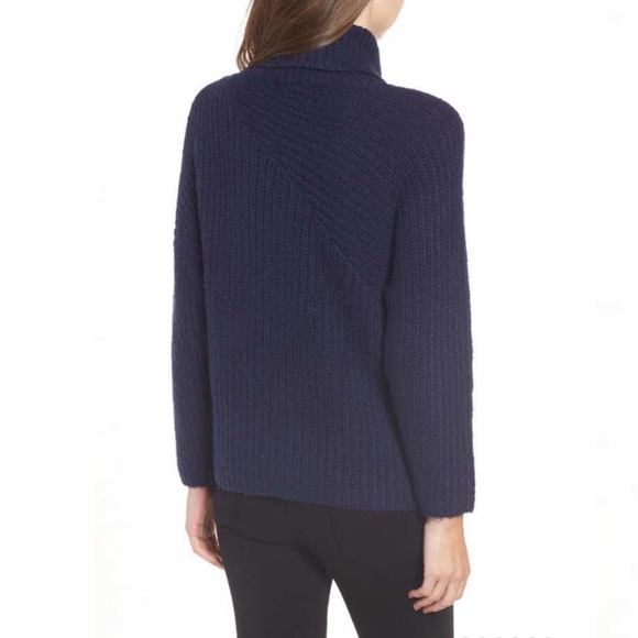 CHELSEA28 Cozy Chunky Turtleneck Sweater Size L - Picture 3 of 6